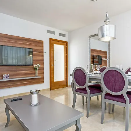 Goodplaces Larios Apartment *